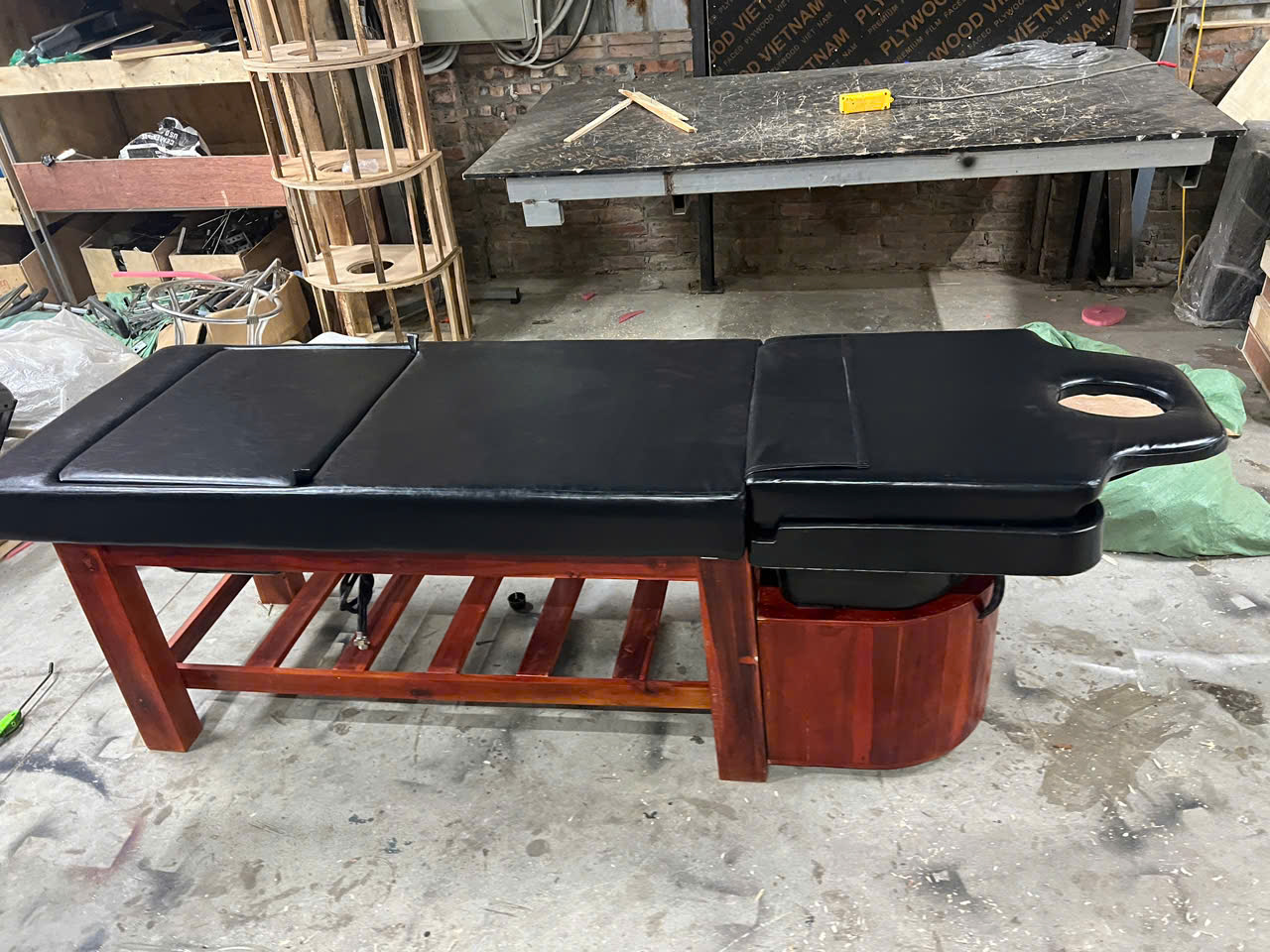 Giường gội đầu 2n1 úp mặt ngoài